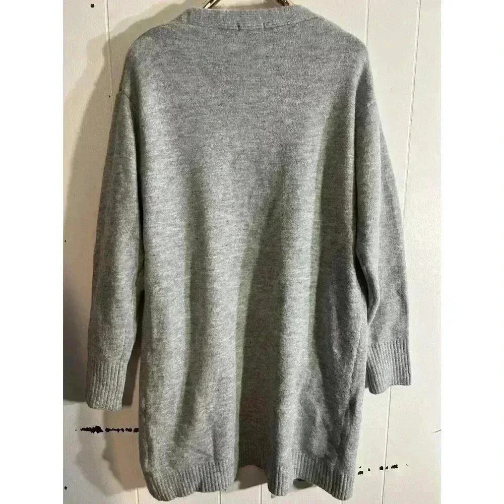 Trim & Tailor sweater nwt - Picture 2 of 4